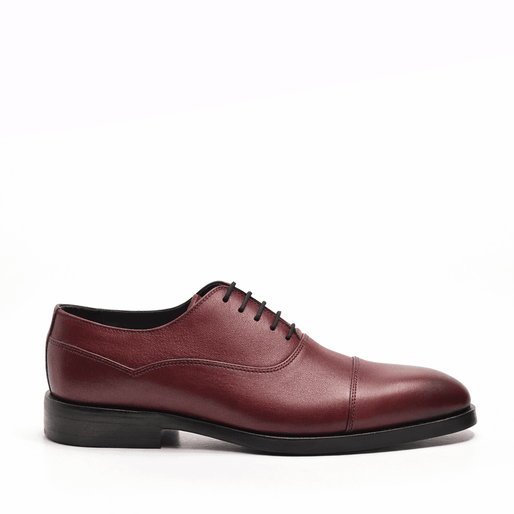 Cap-Toe Oxford in Black Full Grain Leather