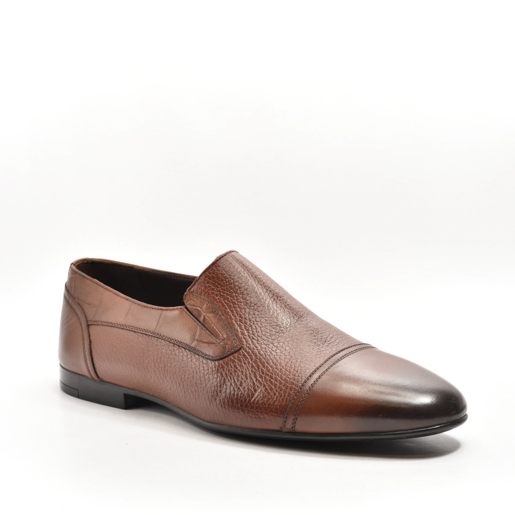 Cap-Toe Slip-On in Brown Grained Leather